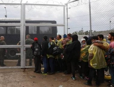 Αραβες, Αφγανοί, Ινδοί, Πακιστανοί και άλλοι «αναξιοπαθούντες» ρήμαξαν τον καταυλισμό της ΒΙΑΛ στην Χίο